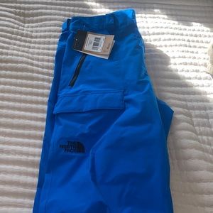 NEVER WORN Northface Dryvent Seymore pants small